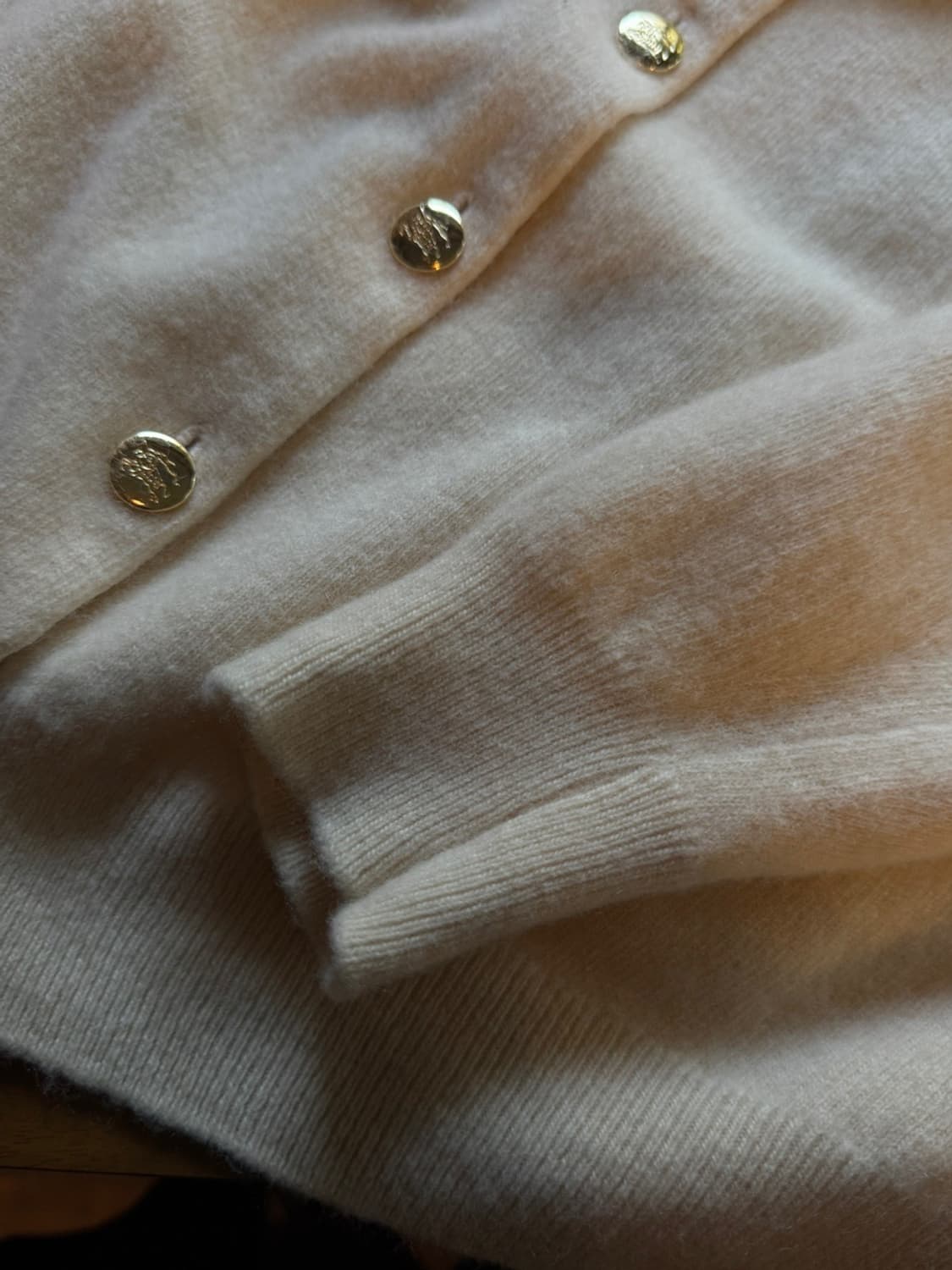 버버리 램스울 금장 가디건 55 상품이미지10