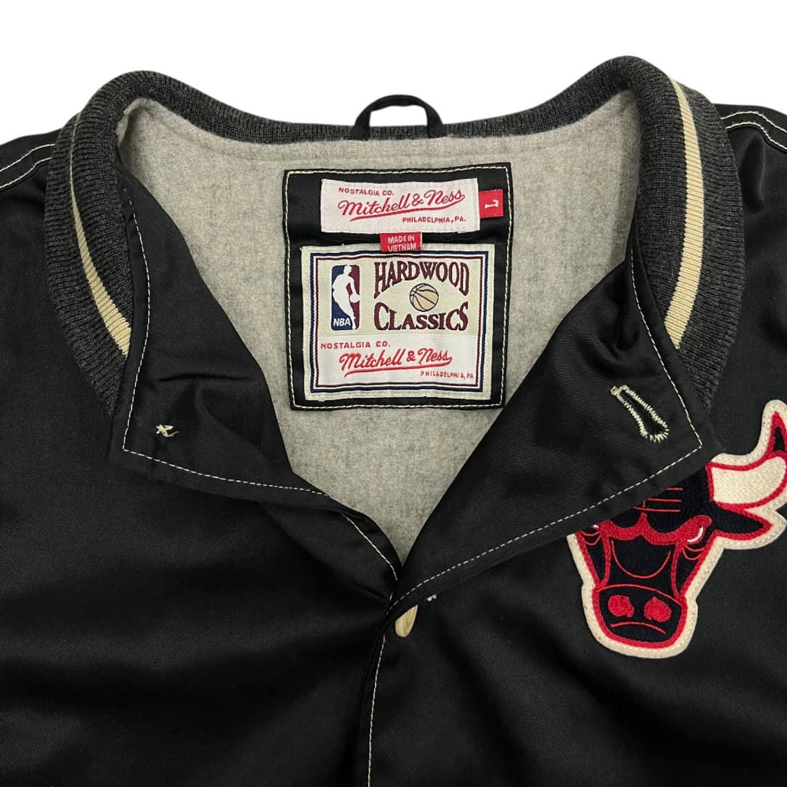 미첼앤 네스 90s 빈티지 불스로고 차콜 바시티 자켓 L 상품이미지5