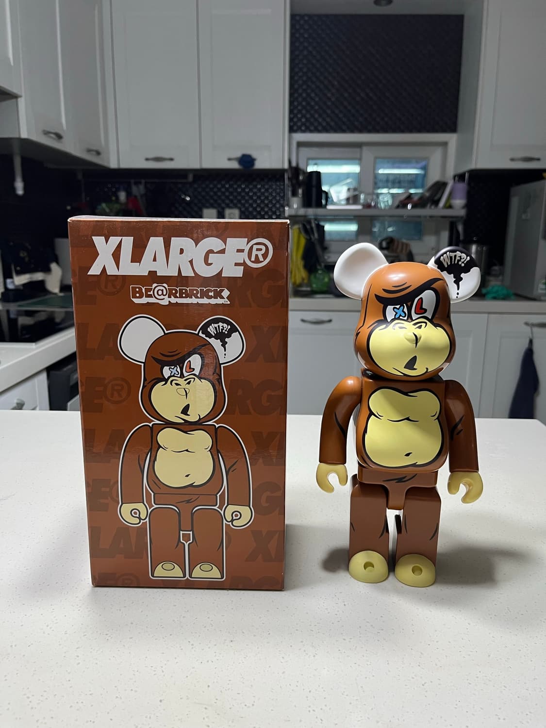 베어브릭 400% XLARGE 2010 WTF?! 상품이미지1