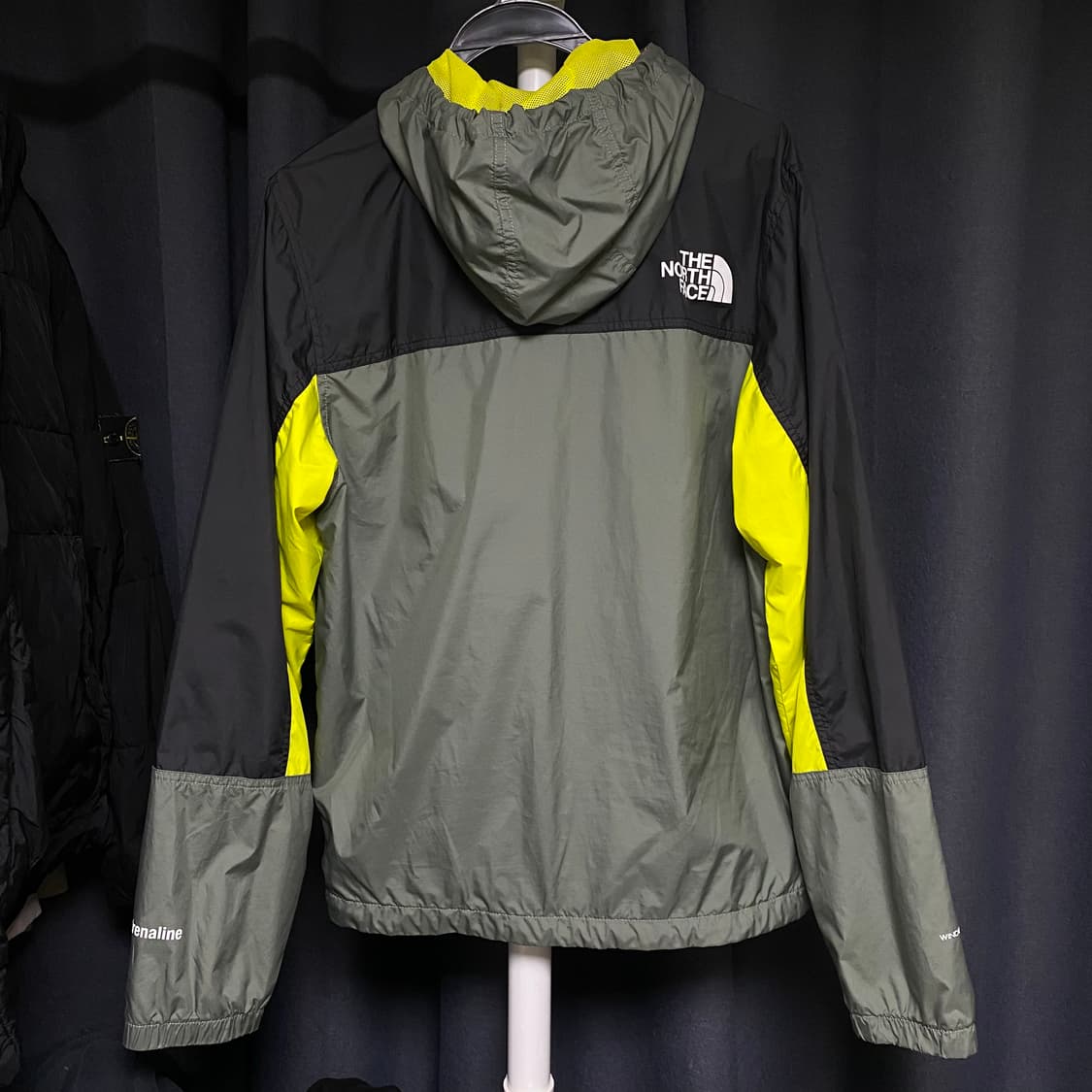 노스페이스 하이드레날린 바람막이 카키 M 상품이미지2
