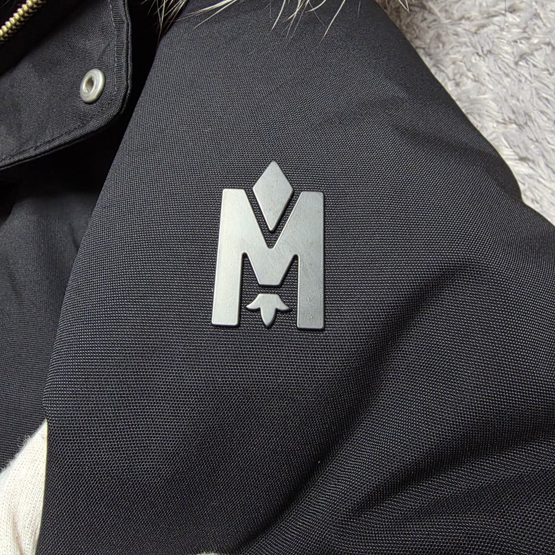 {클로젯}[42][24F/w]맥케이지 딕슨 실버퍼 숏 다운 패딩 상품이미지3