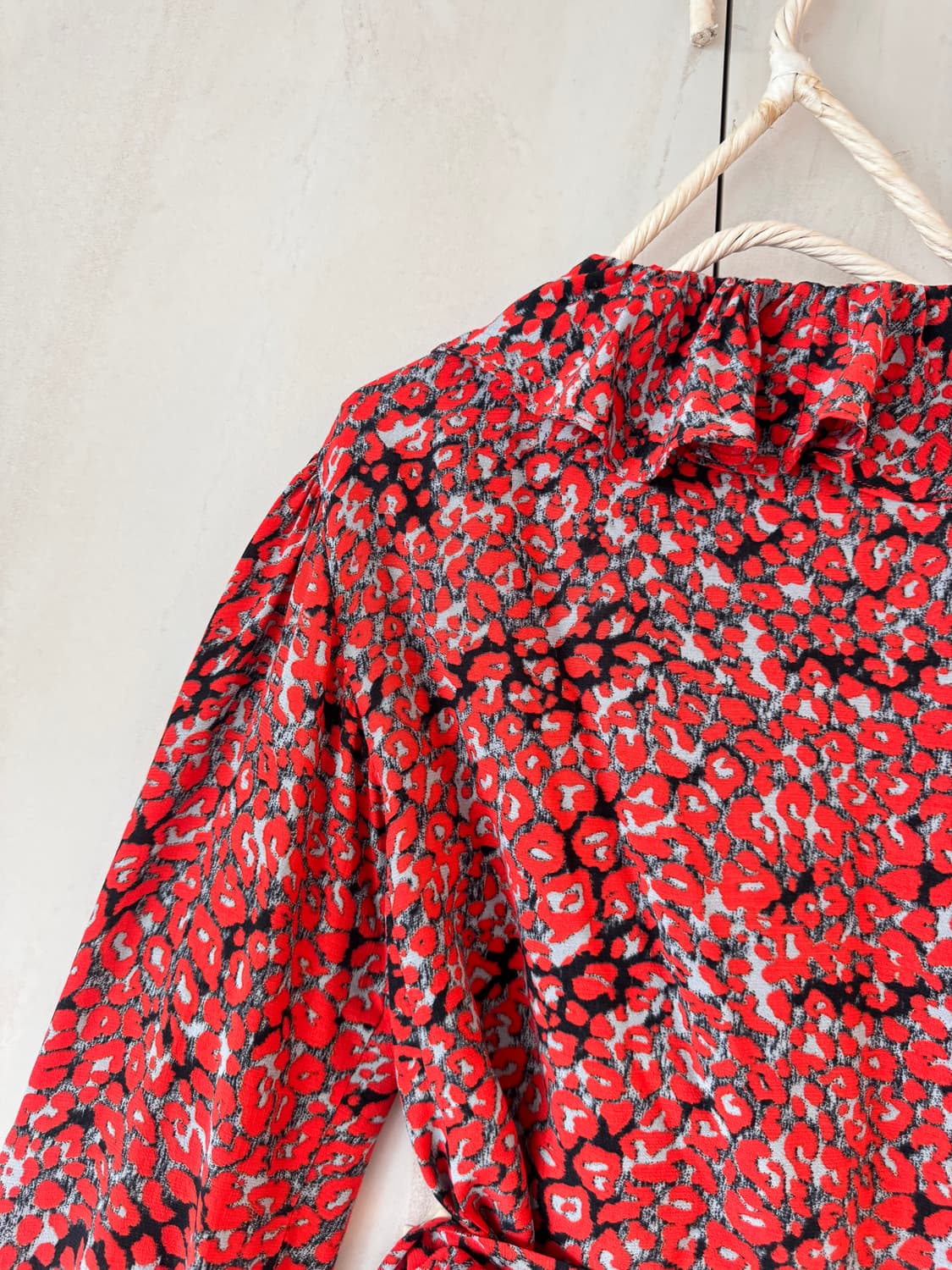 텍있는 새상품 maje 레드 레오파드 랩 블라우스 1(44,55가능) 상품이미지8