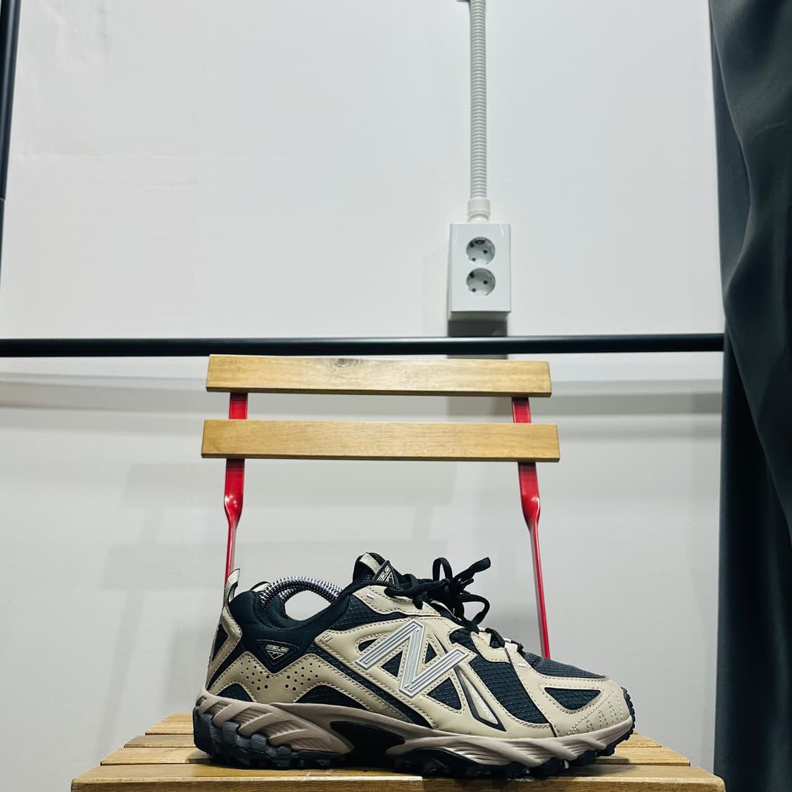 260) 뉴발란스 운동화 남성 남자 신발 610 트레일 러닝화 상품이미지1