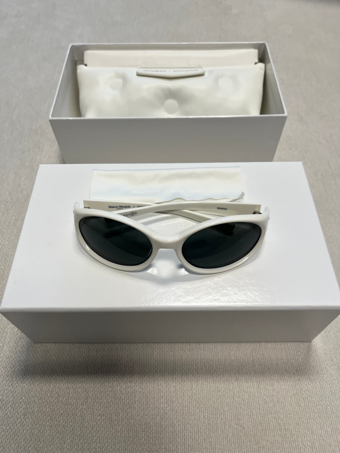 젠틀몬스터 X 메종마르지엘라 선글라스 상품이미지2