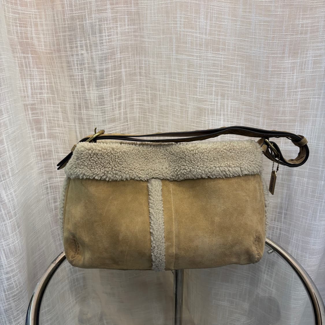 정품 코치 양털 스웨이드 숄더백     상품이미지1