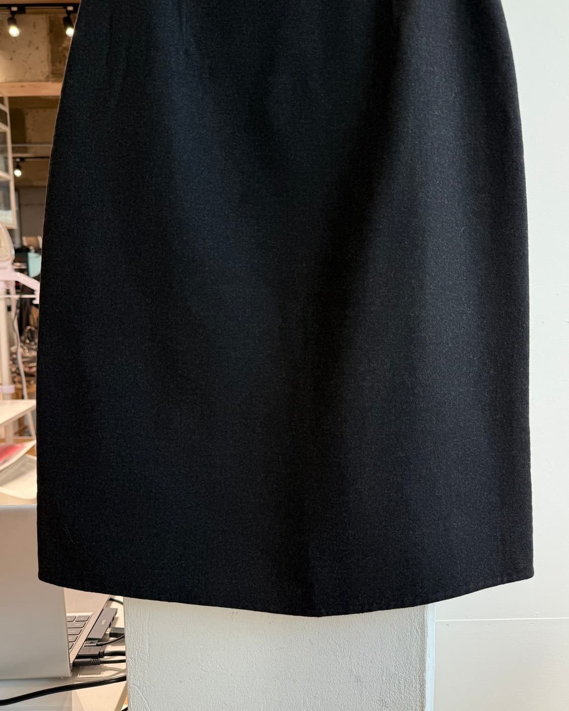 폴로 랄프로렌 퍼플라벨 차콜 레인울 미디스커트 상품이미지7