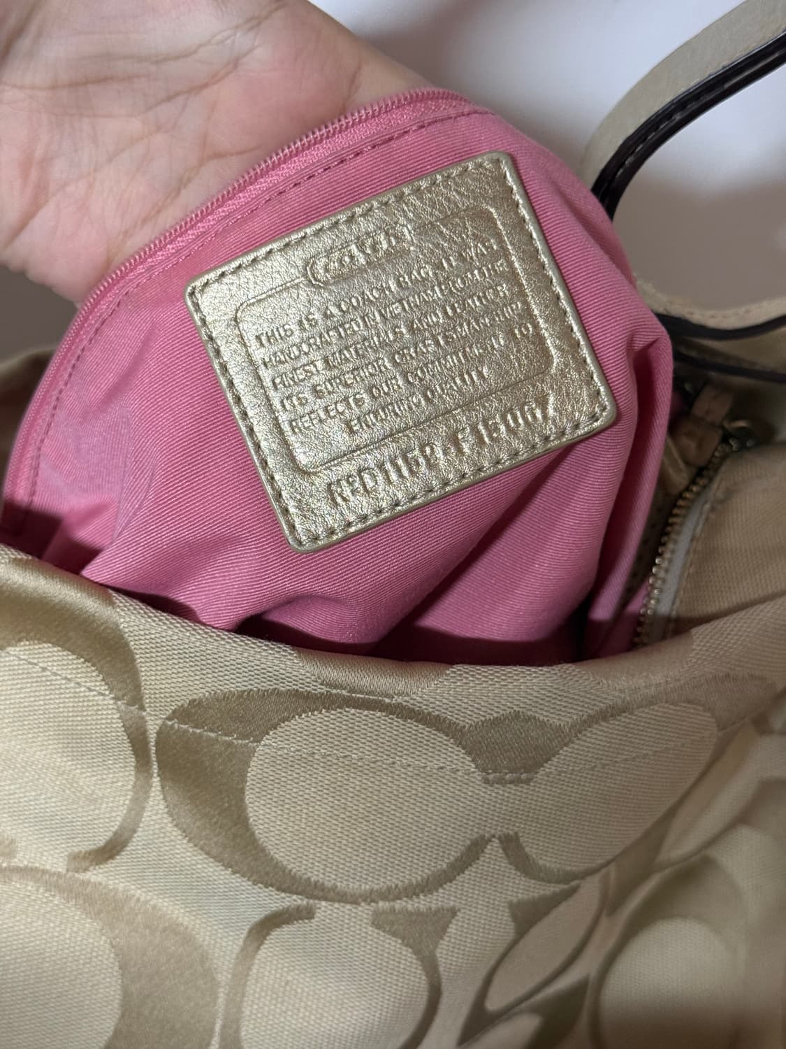 코치 Y2K 시그니처 모노그램 숄더백 베이지 상품이미지8