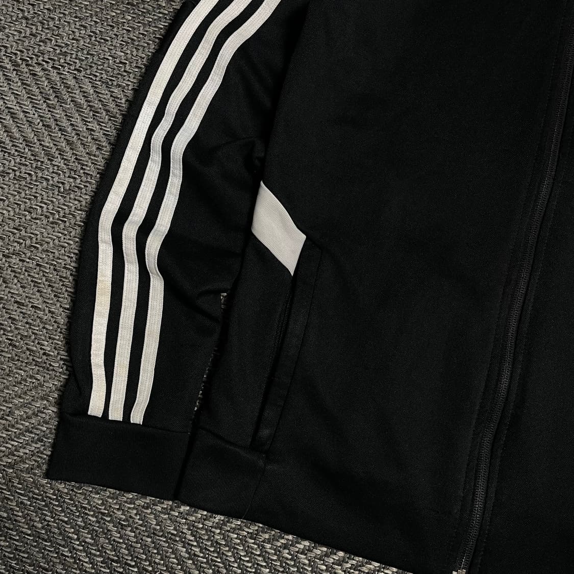 아디다스 에센셜 트랙탑 블랙 져지y 5188 상품이미지3