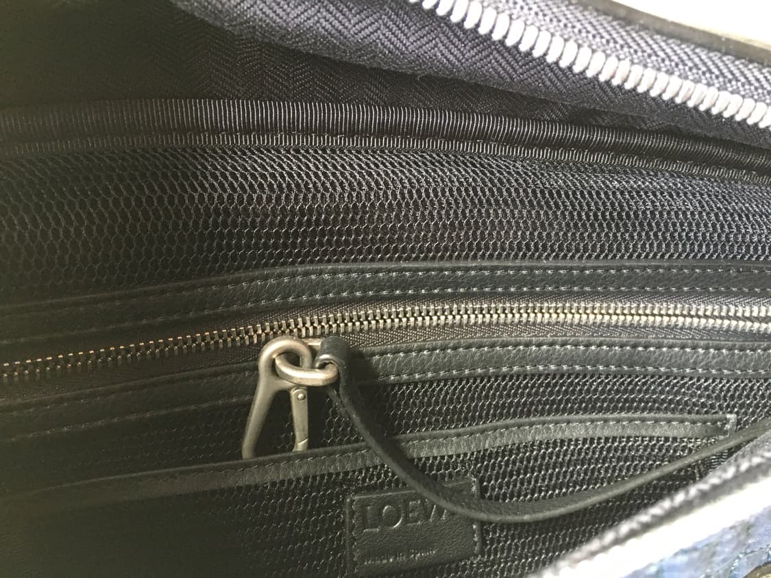 로에베 슬링백  상품이미지3