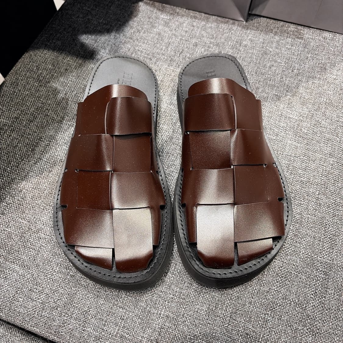 (정품/새상품) HEREU 헤레우 남성 브라운 레더 디라 뮬 샌들 상품이미지2