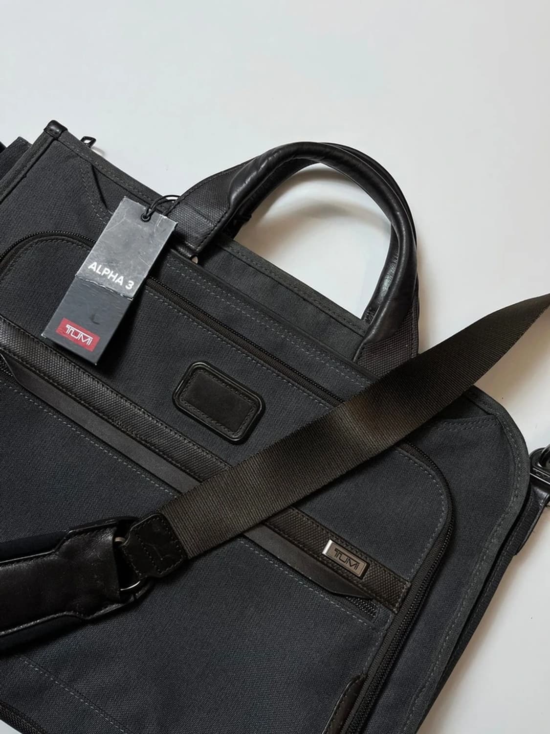 투미 TUMI 알파 3 슬림 디럭스 포트폴리오 크로스백 Q1376 상품이미지2