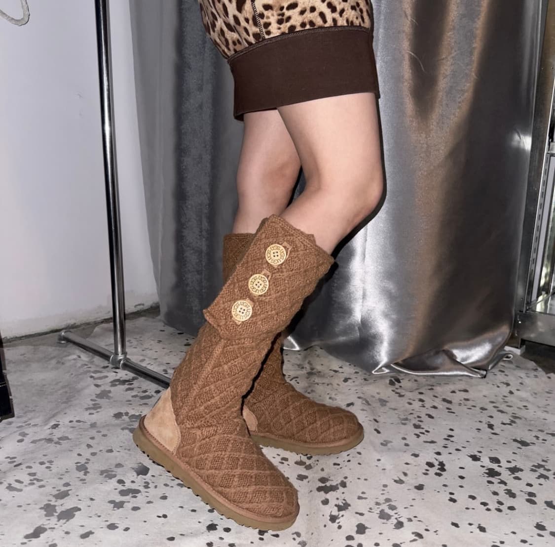 Ugg O0s 탄 니트 카디 부츠 상품이미지4