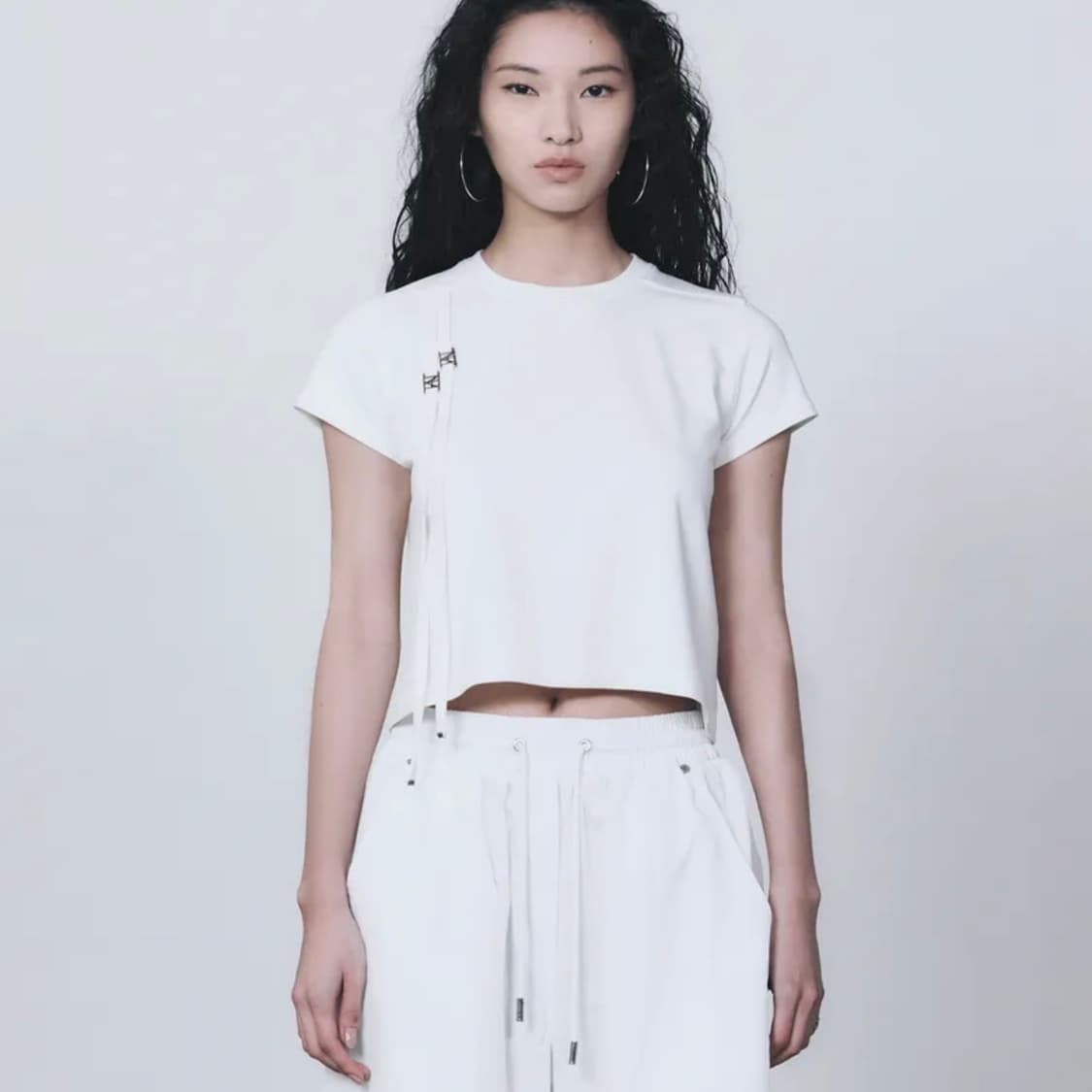트리밍버드 더블 스트랩 크롭 티셔츠 상품이미지4
