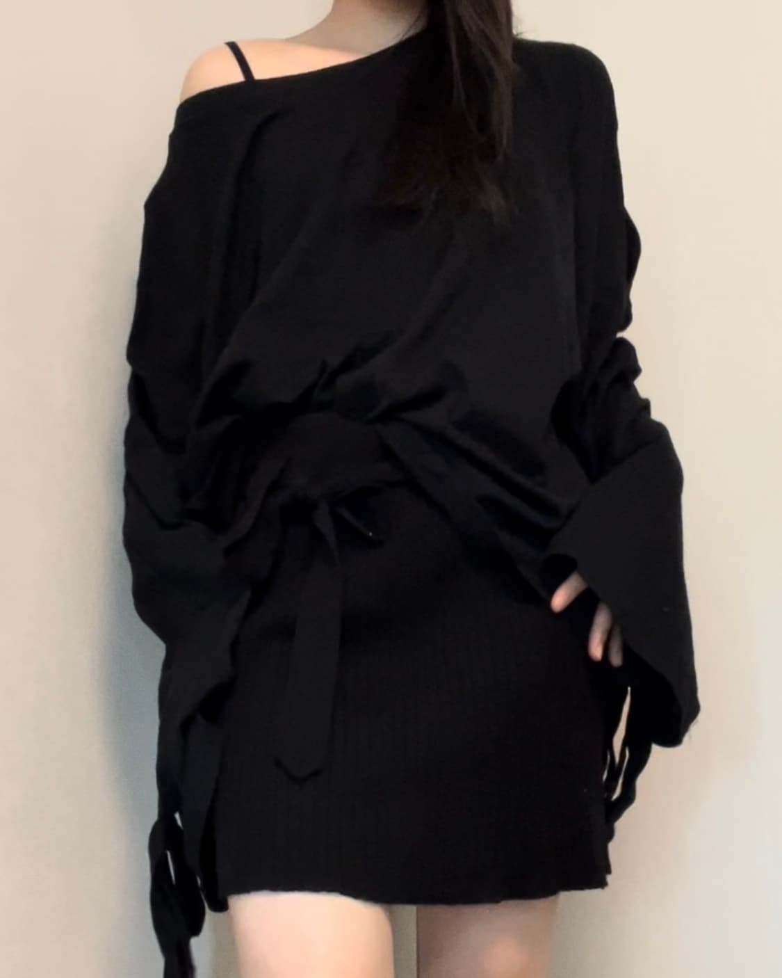 off shoulder loose-fit long sleeve 상품이미지3