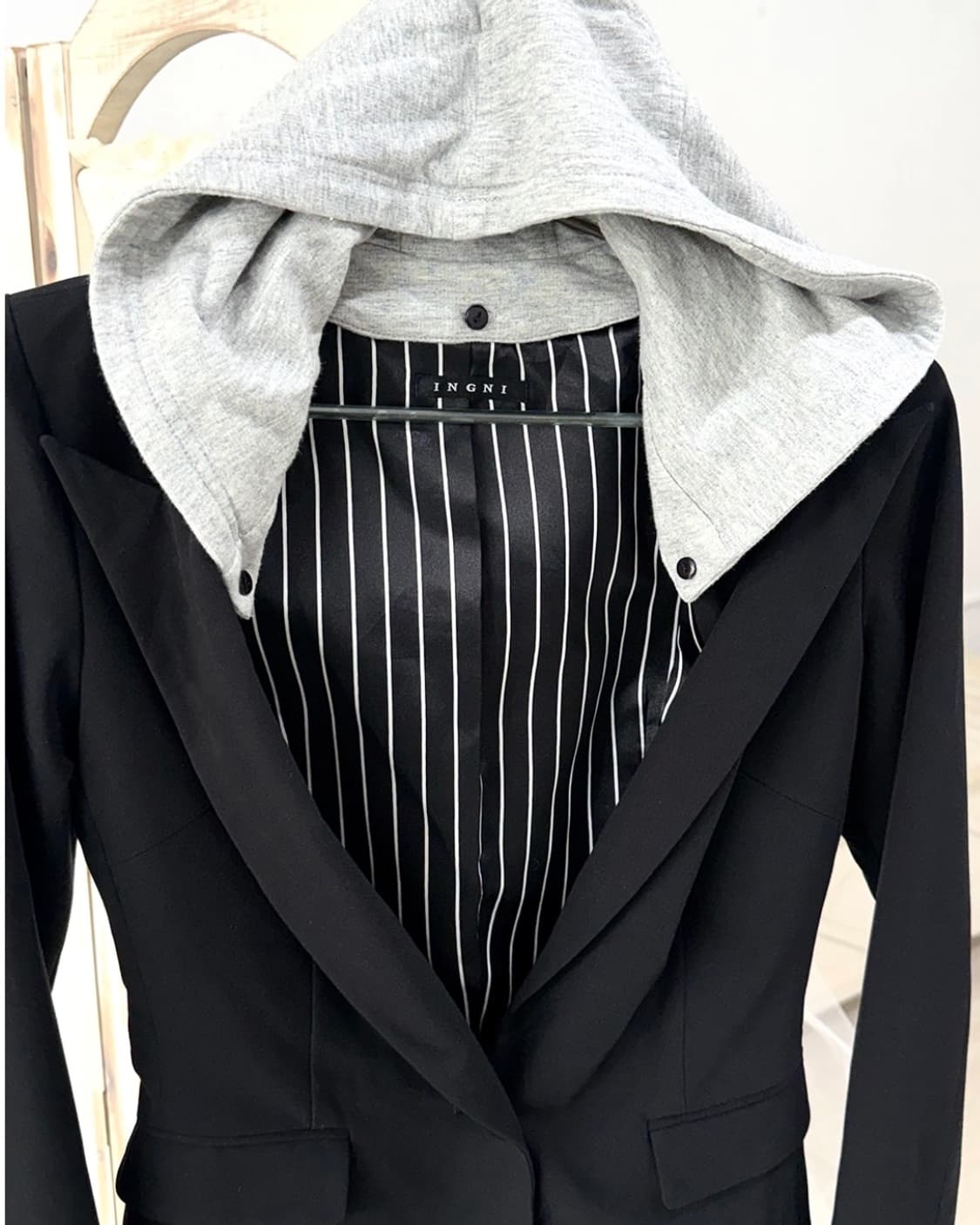INGNI Black Hooded Slim-Fit Blazer 상품이미지7