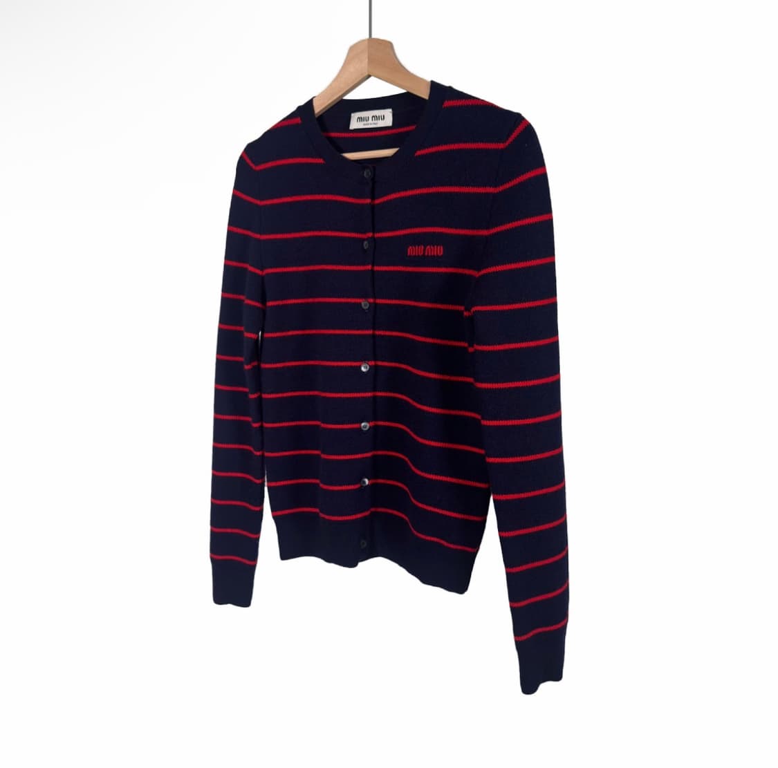[38] 미우미우 여성 로고 스트라이프 울 니트 가디건 레드 MMF895 상품이미지2