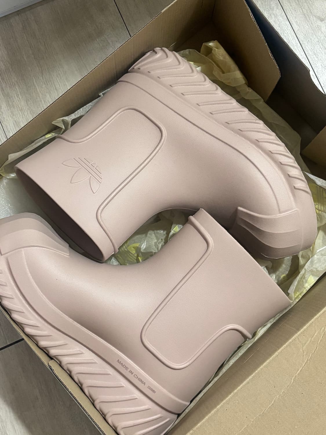 아디다스 슈퍼스타 레인부츠 아디폼 부츠 장화 블랙 원더토프 인디핑크 상품이미지1