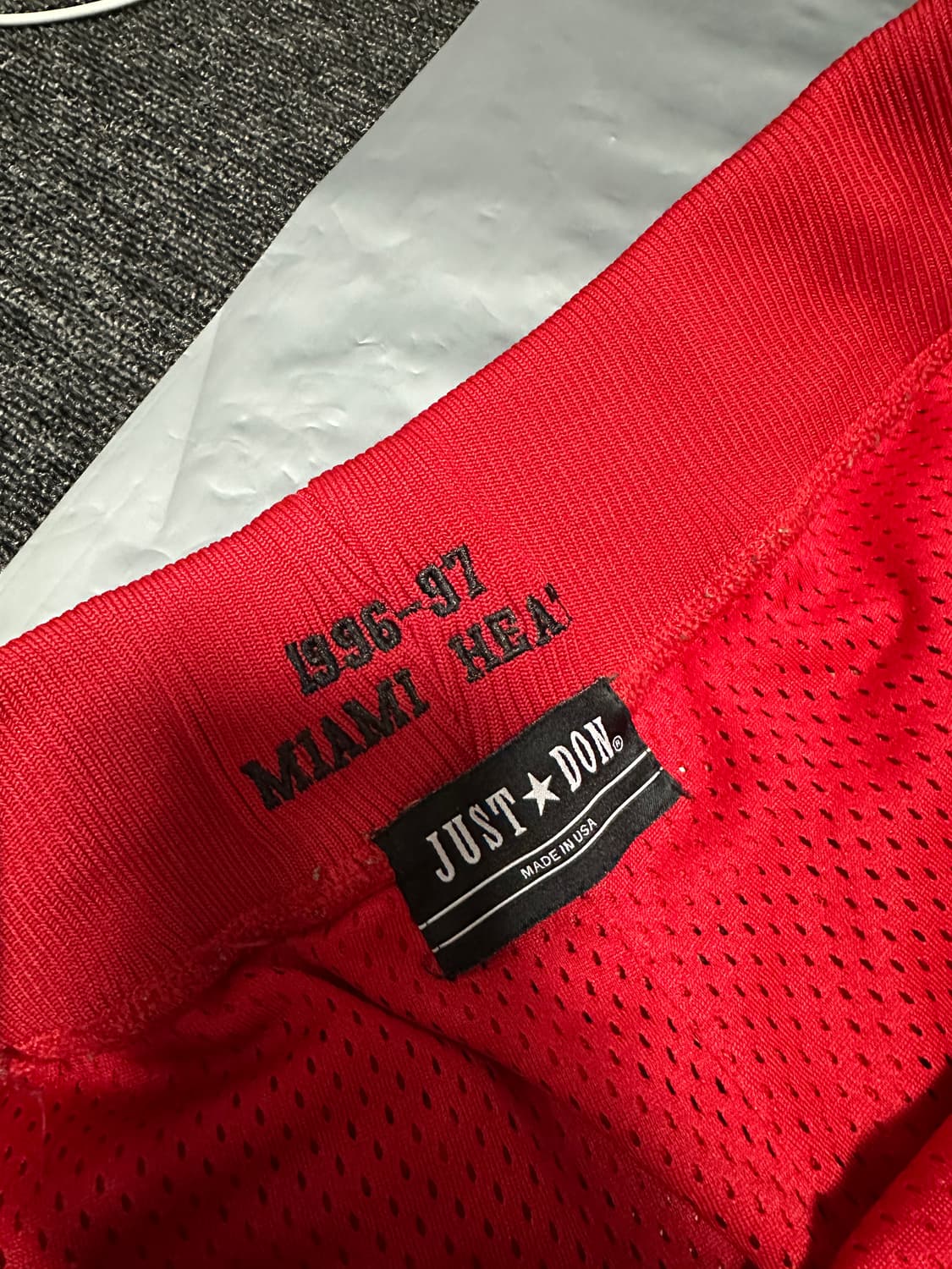 미첼앤네스 저스트돈 마이애미 96-97 농구반바지  상품이미지3