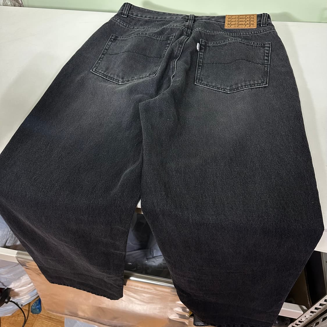 M 마크곤잘레스 세미와이드 일자핏 빈티지블랙워시드 데님팬츠 상품이미지6