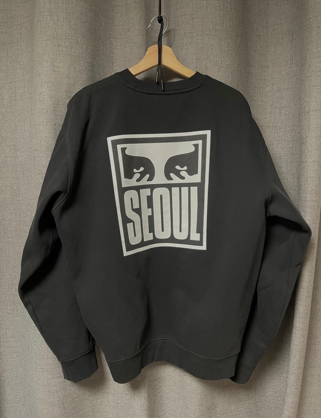 [L]오베이 서울 팝업 기모 맨투맨 상품이미지1