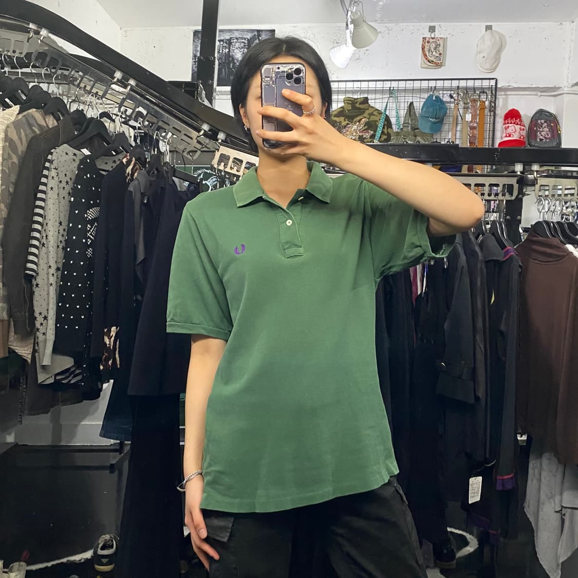 Fred Perry 로고 자수 디테일 그린 반팔티셔츠 상품이미지1