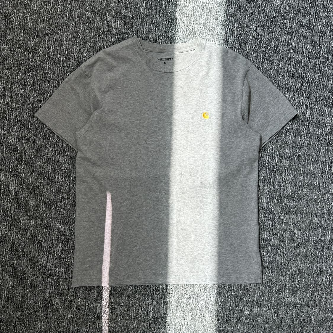 칼하트 wip 체이스 코튼 반팔티셔츠 상품이미지1