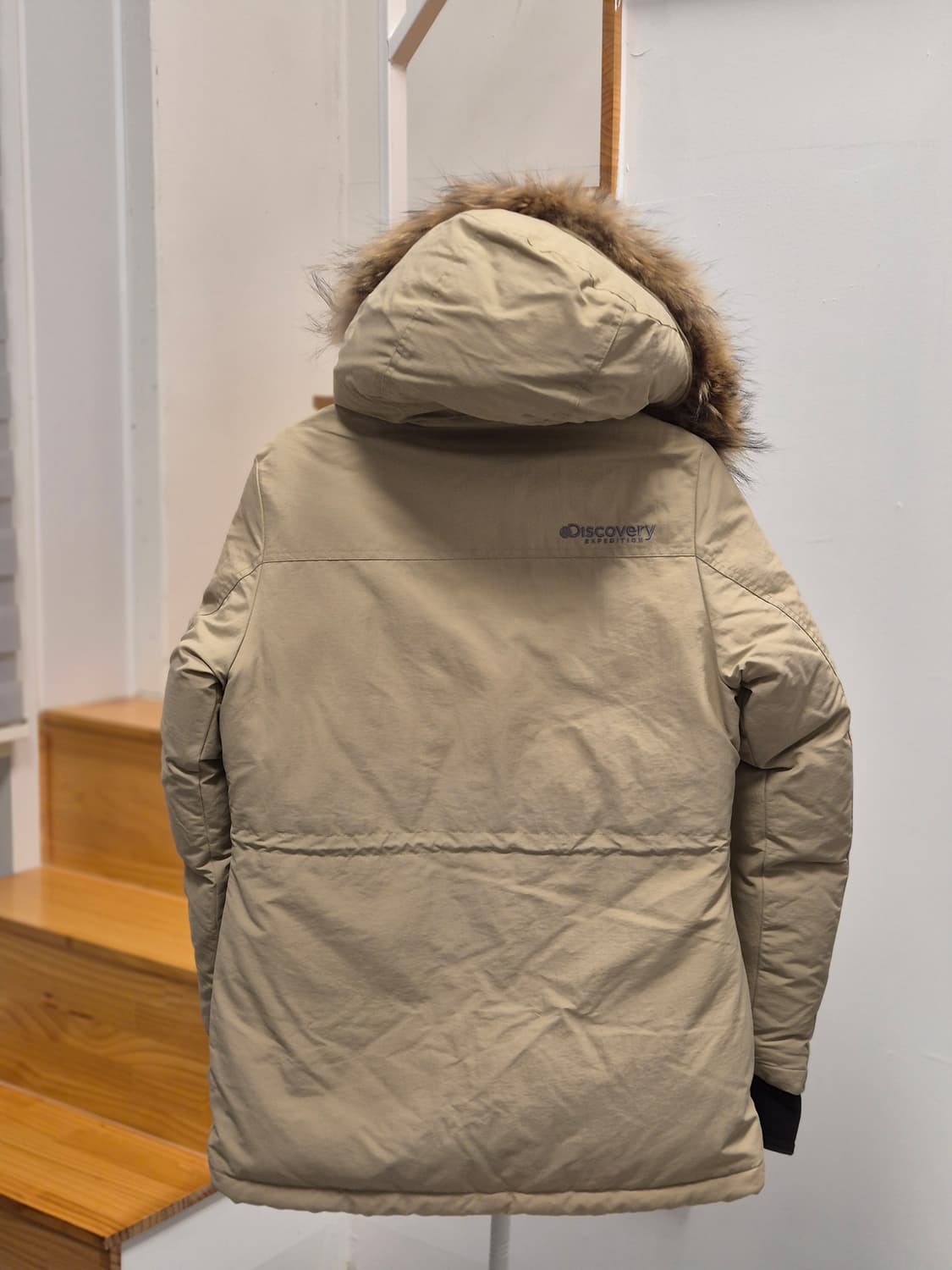 디스커버리 익스페디션 여성 베이지 패딩 판매합니다 상품이미지3