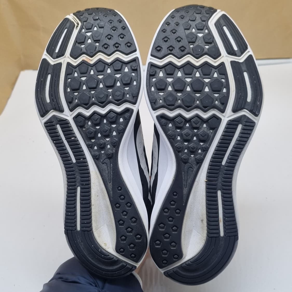 나이키 다운쉬프터7 여성런닝화 235. 상품이미지3