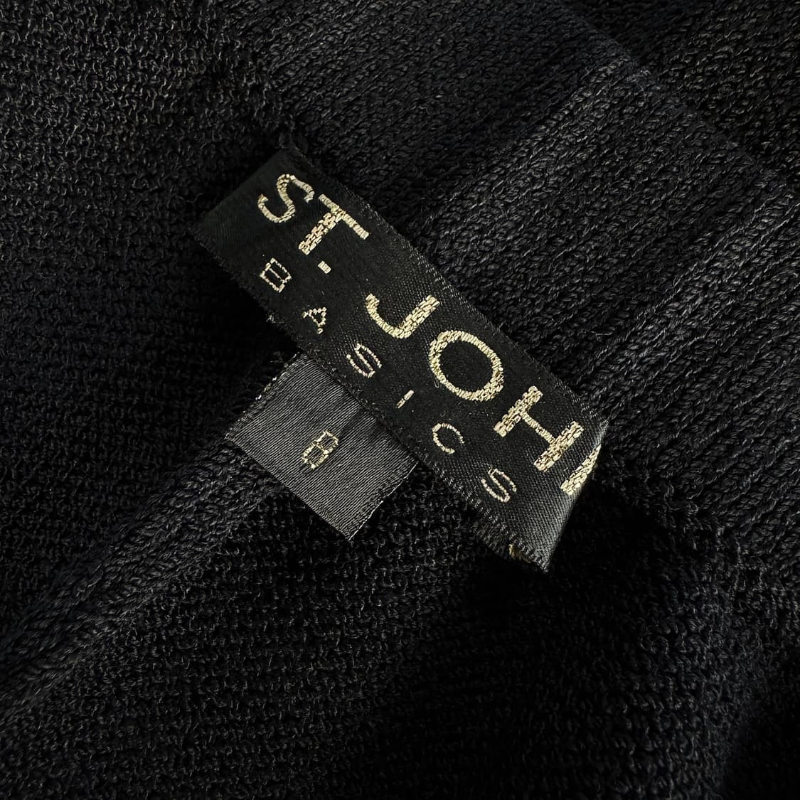 센존 베이직 투턱 블랙 니트 팬츠 상품이미지2