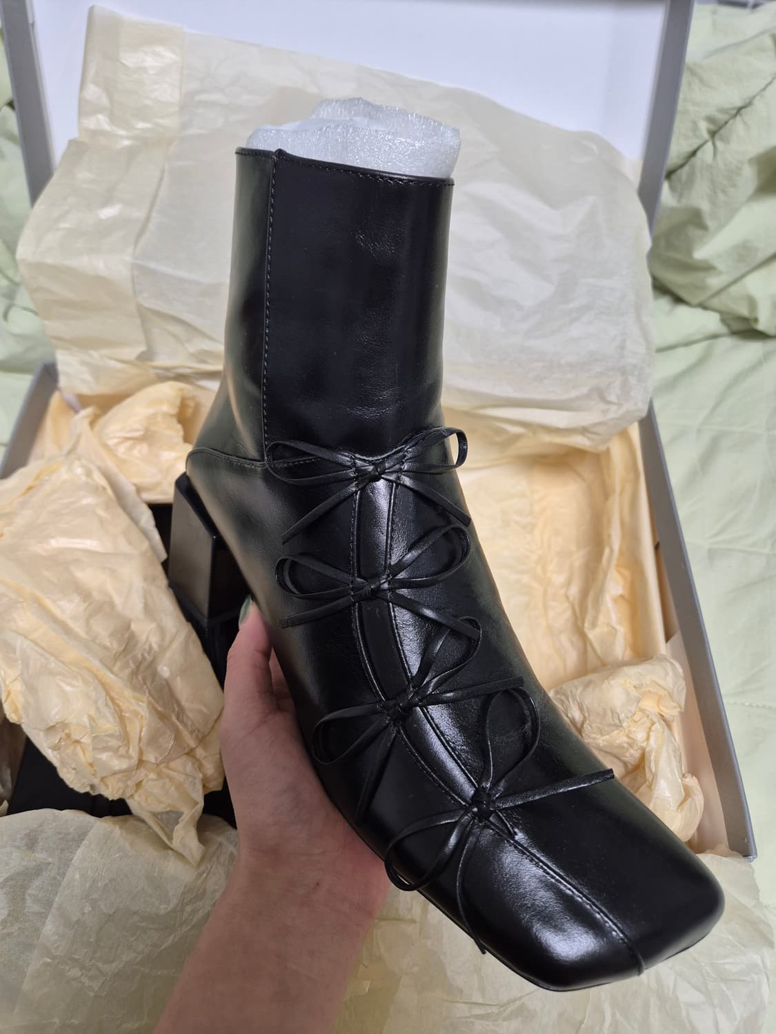 퍼버즈)UNTISHOLD Rina-5 블랙앵클부츠 상품이미지1