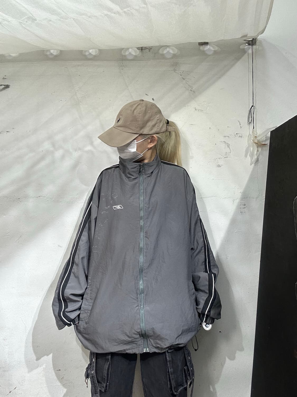 리복 차콜 올드스쿨 오버핏 트랙 자켓 바람막이 블랙 사이드 라인 y2k  상품이미지2