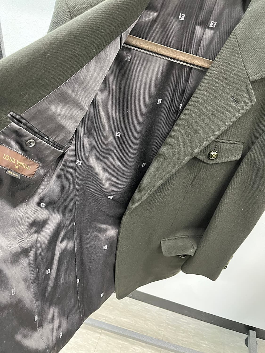 105) 루이비통 밀리터리 견장 울자켓  상품이미지8