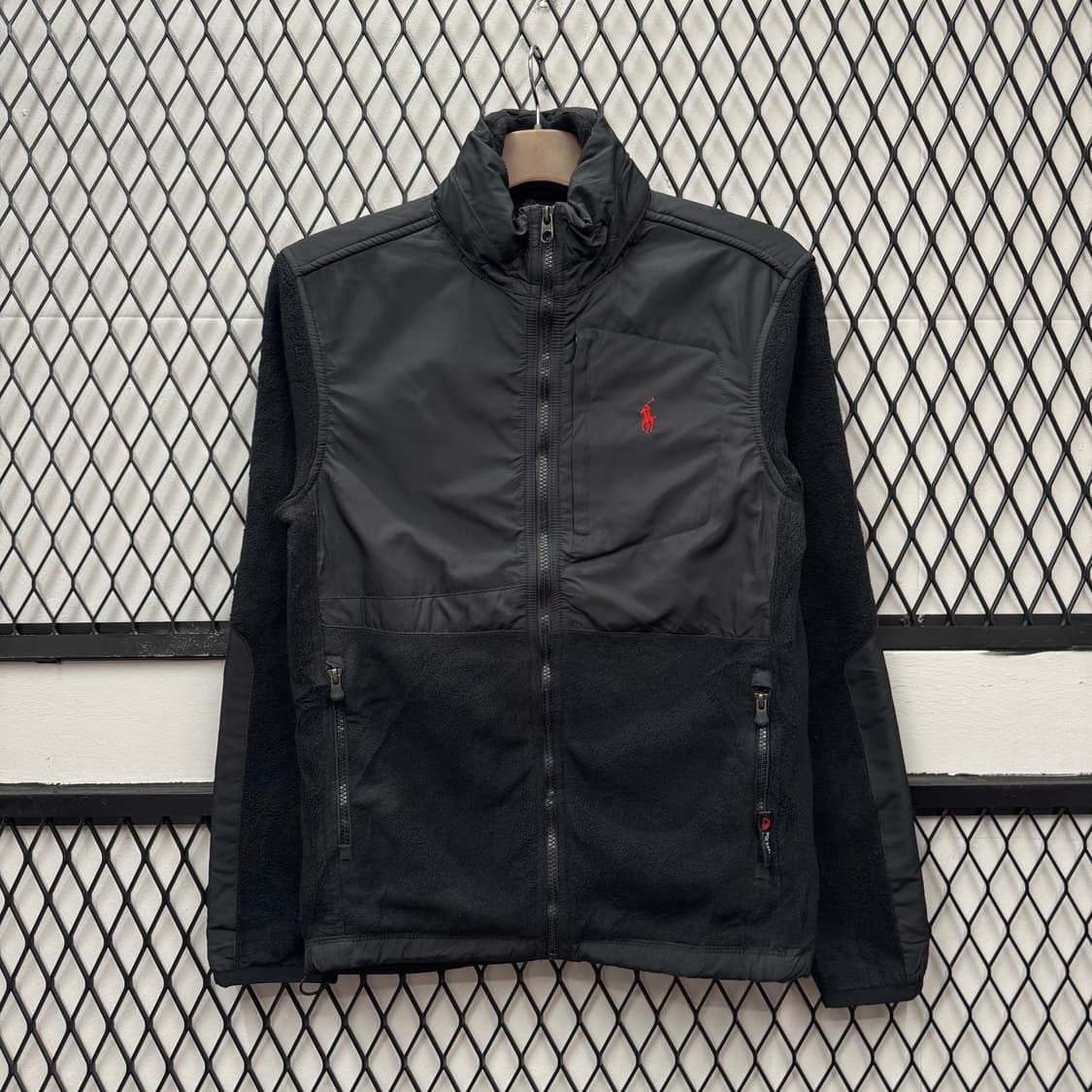 폴로 랄프로렌 폴라텍 하이브리드 나일론 플리스 자켓 블랙 상품이미지1