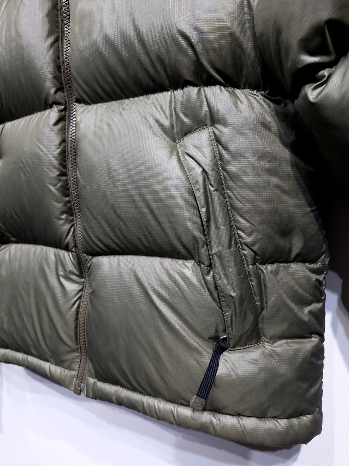 노스페이스 700필 눕시 구스다운 패딩 카키 상품이미지5