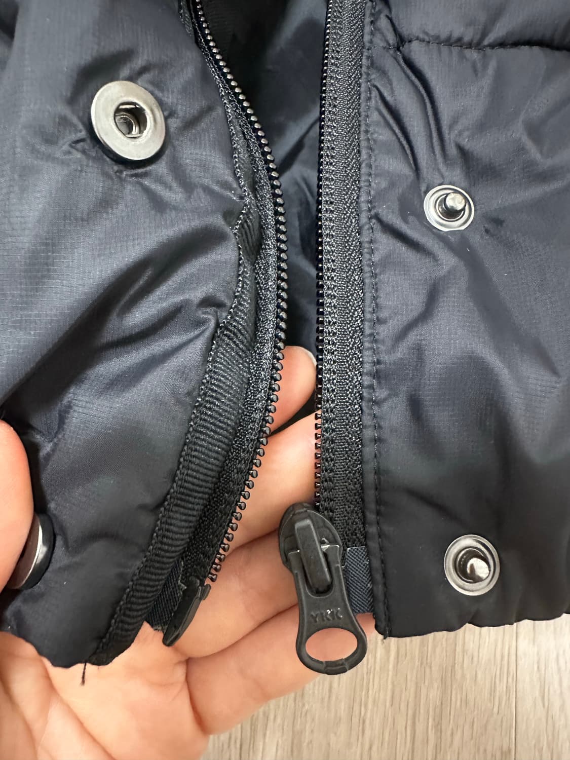 Alo yoga 알로 골드 러쉬 푸퍼 [블랙-S] 상품이미지9