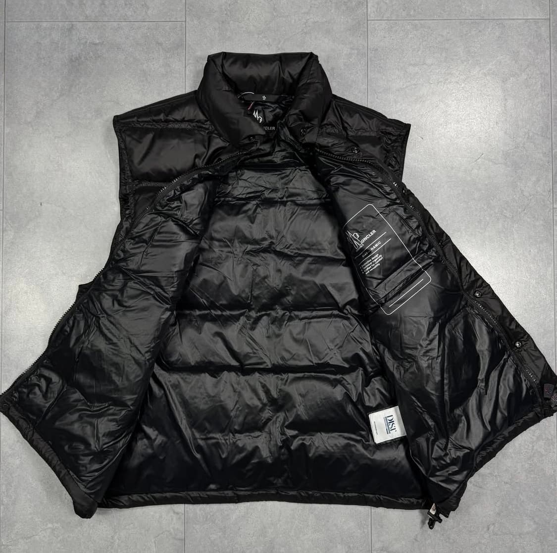 몽클레르 조끼 패딩 블랙 상품이미지3