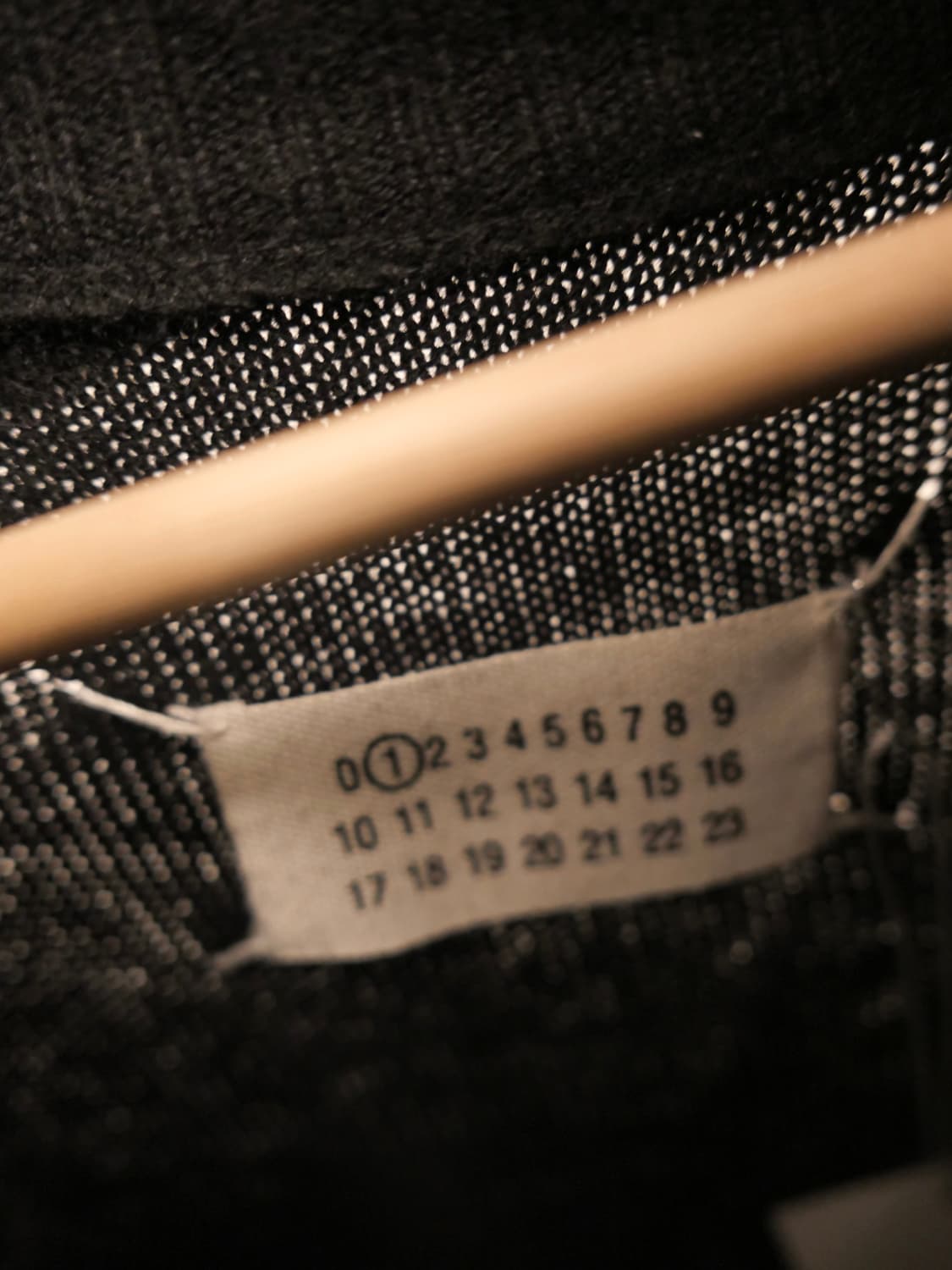 마르지엘라 하이넥 테이핑 오버사이즈드 가디건 상품이미지5