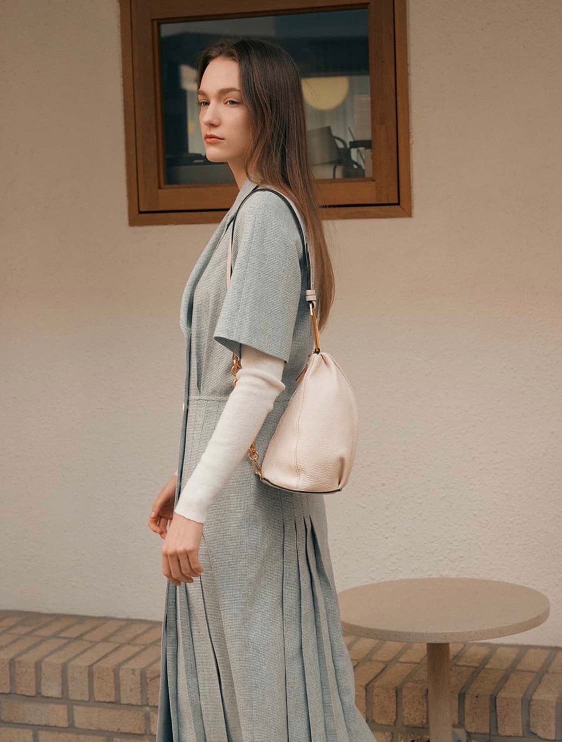 루에브르 삭 드 트롬펫 트럼펫 가방 스몰 아이보리 상품이미지2