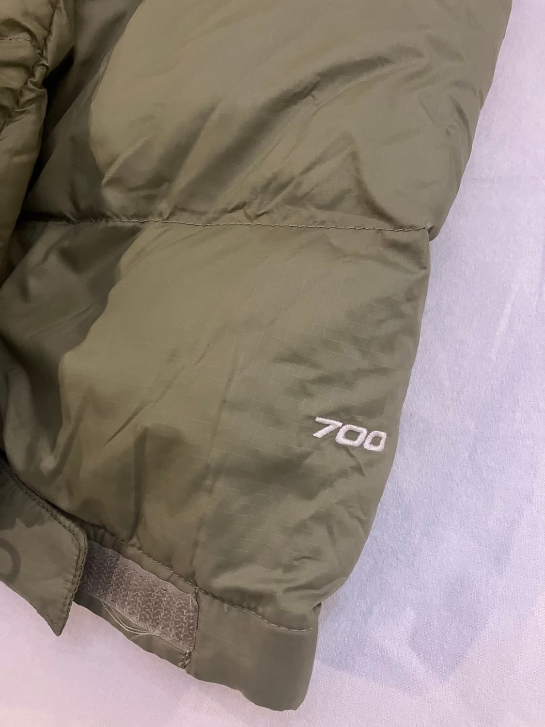 대대장 노스페이스 700필 눕시 패딩 카키 상품이미지2