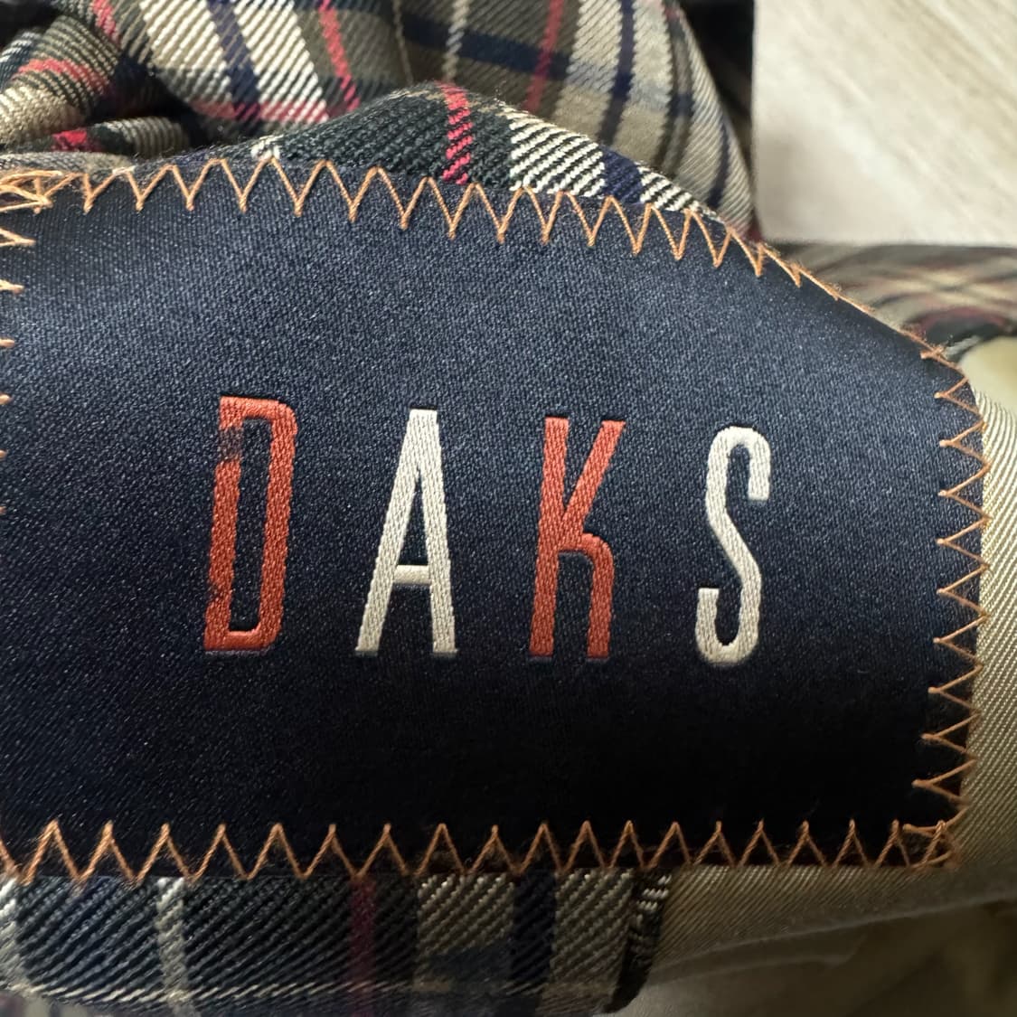 닥스 여성 클래식 체크 안감 트렌치코트 55-66  상품이미지5