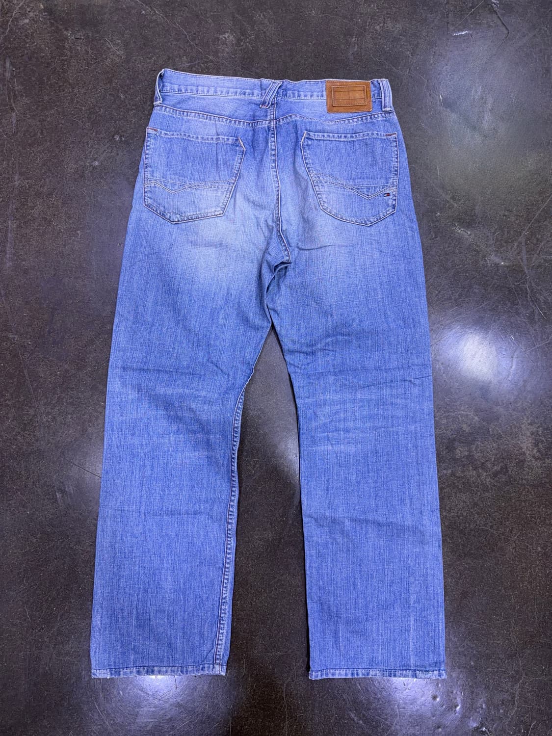 타미힐피거 메디슨 스트레이트핏 빈티지 연청 워싱 데님팬츠 32 상품이미지2