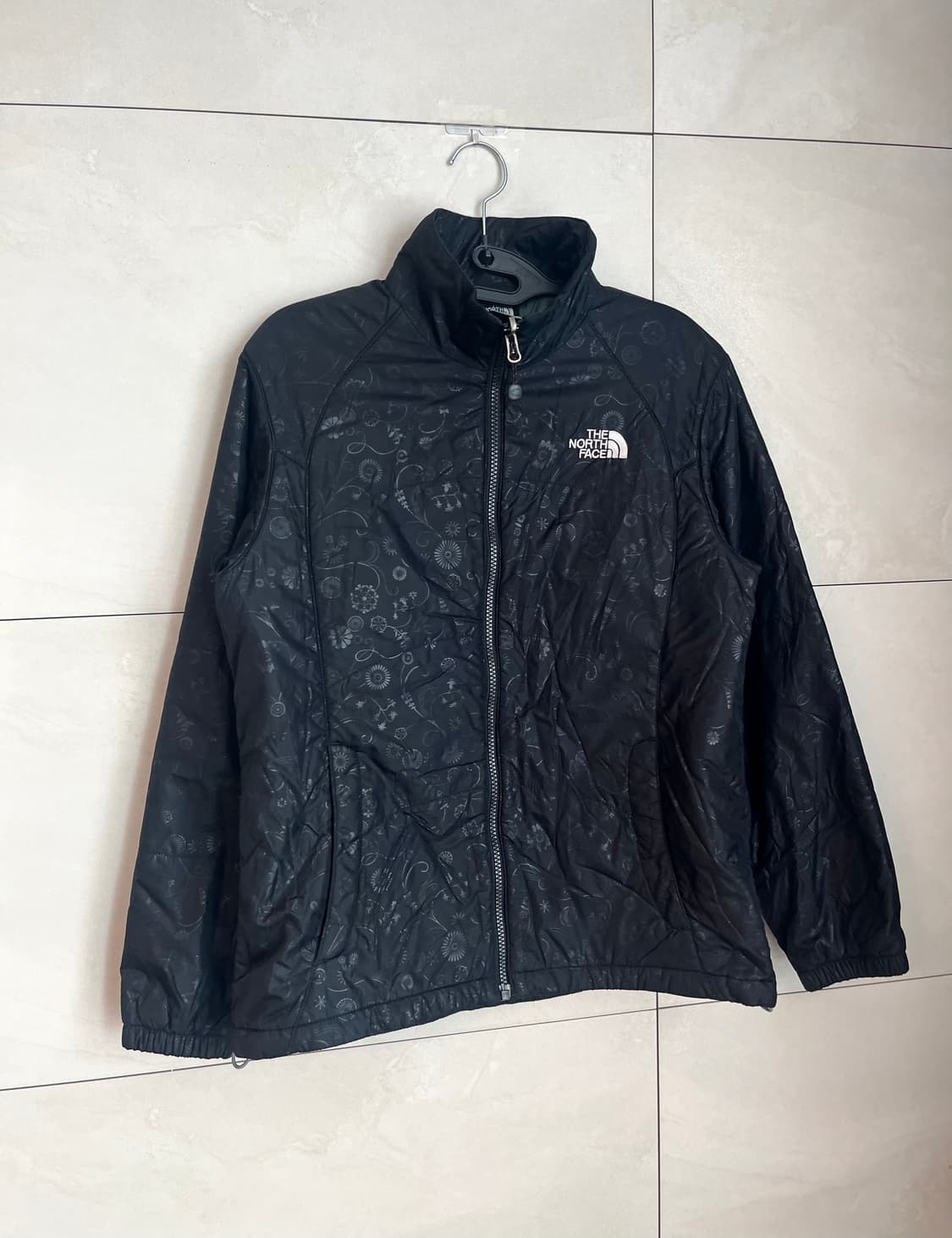 노스페이스 경량 패딩 자켓 블랙 [90] 상품이미지2