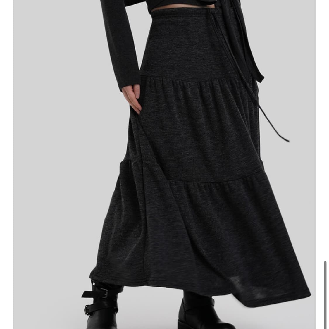 새상품 어텀 윈터 티어드 스커트 차콜 상품이미지2