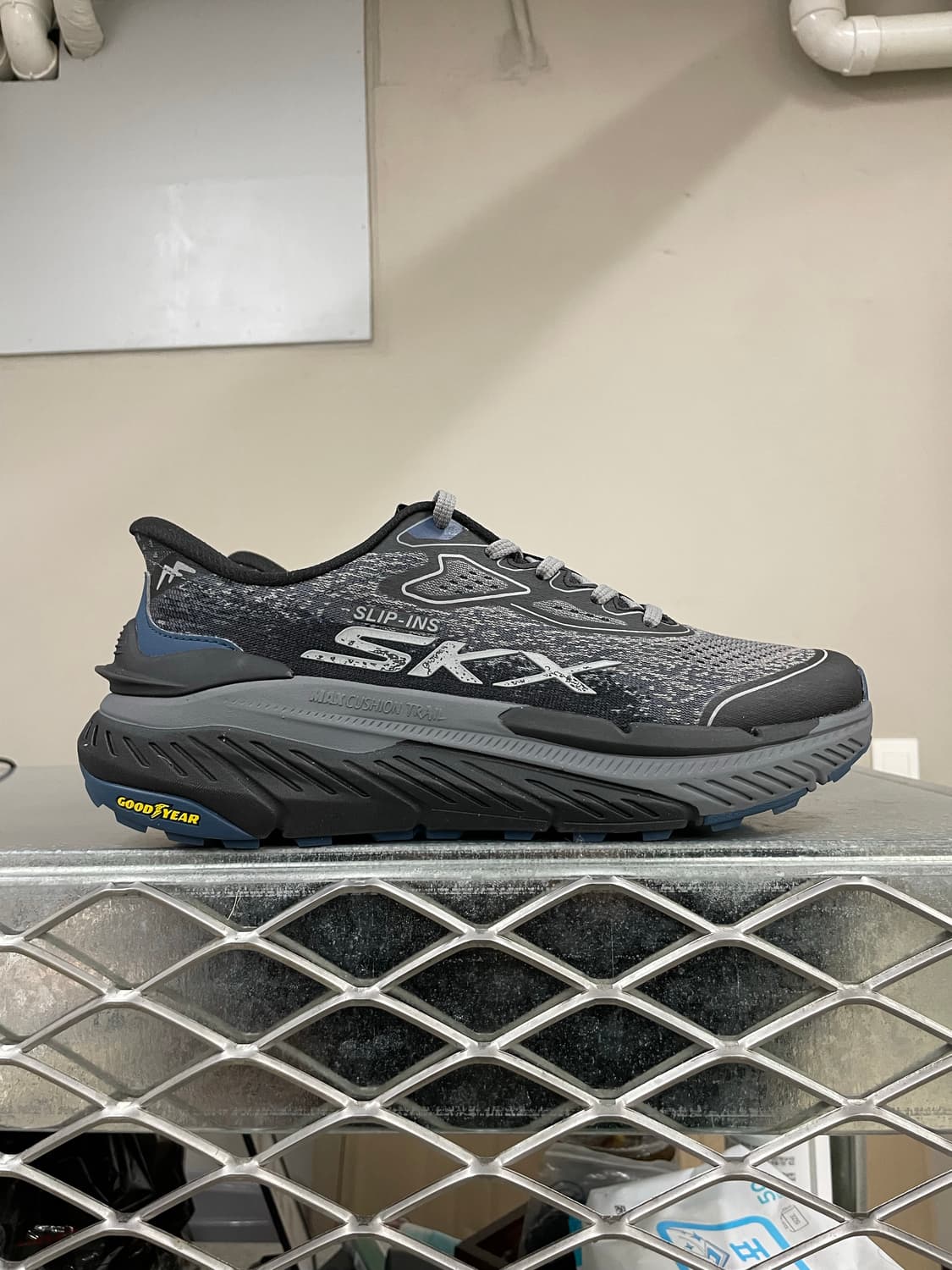 스케쳐스 맥스쿠셔닝 트레일 265 상품이미지4