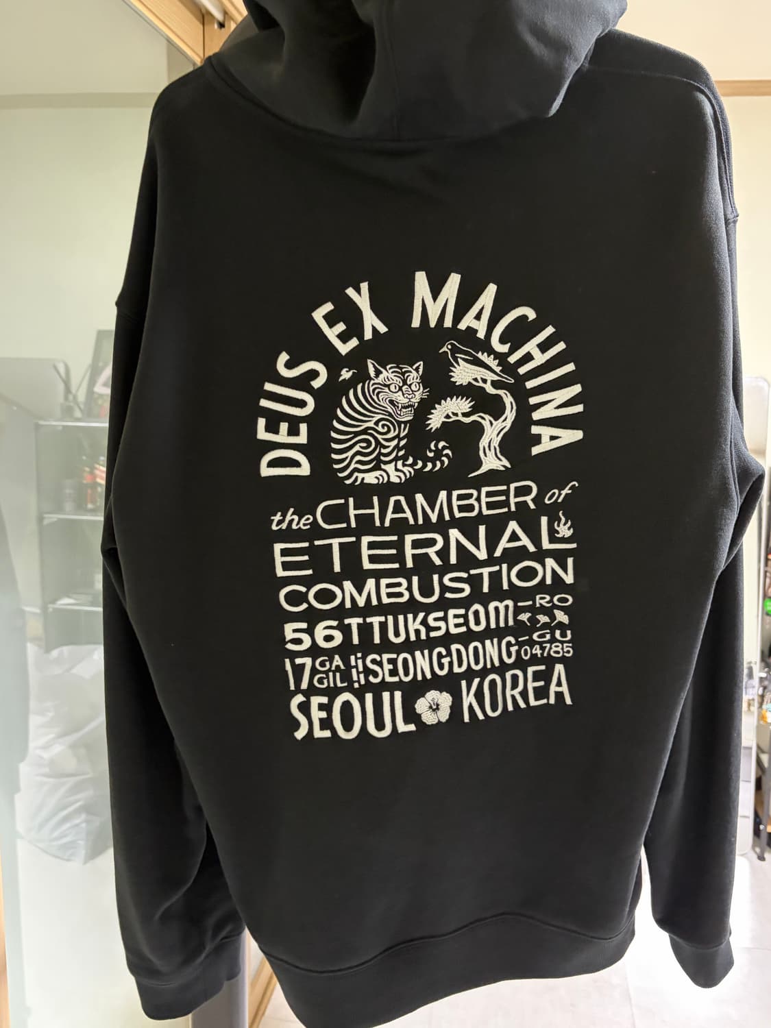 데우스엑스마키나 후드집업 1회착용 L 상품이미지2