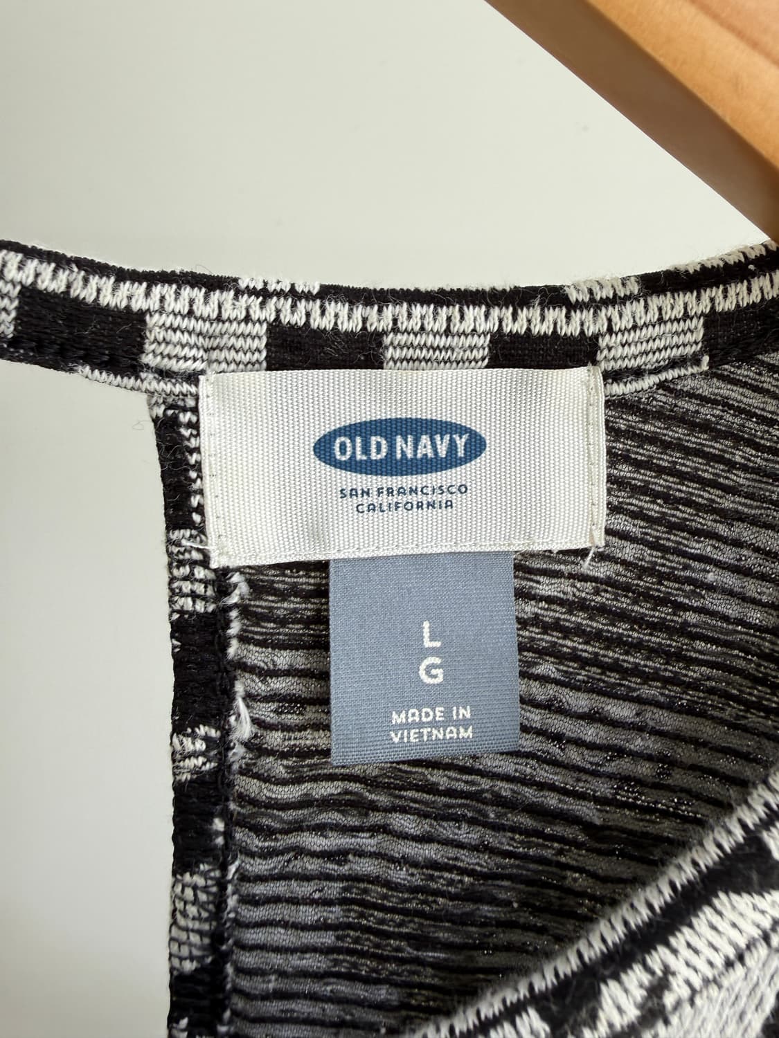 OLD NAVY 패턴 슬리브리스 탑  상품이미지5