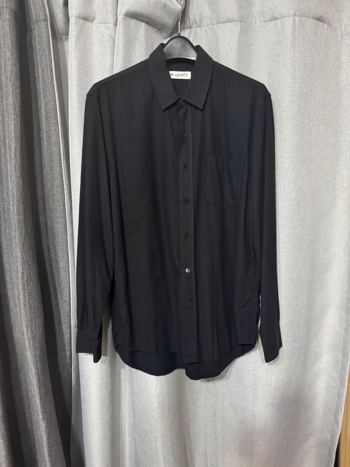 아워레가시 클래식 셔츠 블랙 실크 상품이미지1