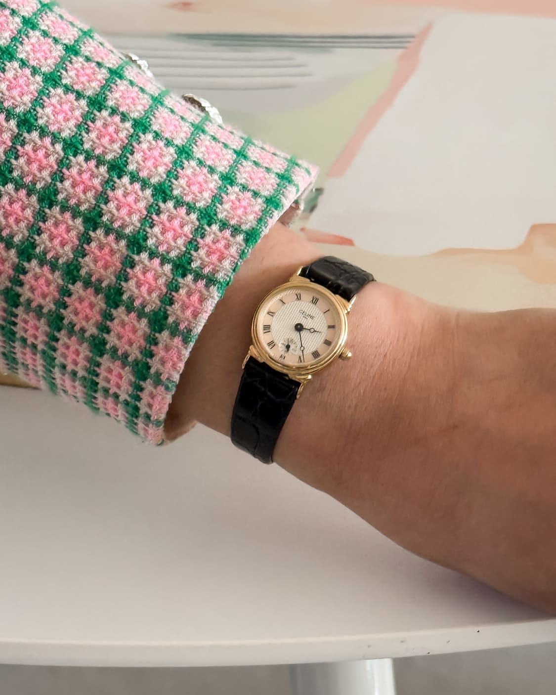 셀린느 라운드 핑크 스몰 시계 상품이미지4