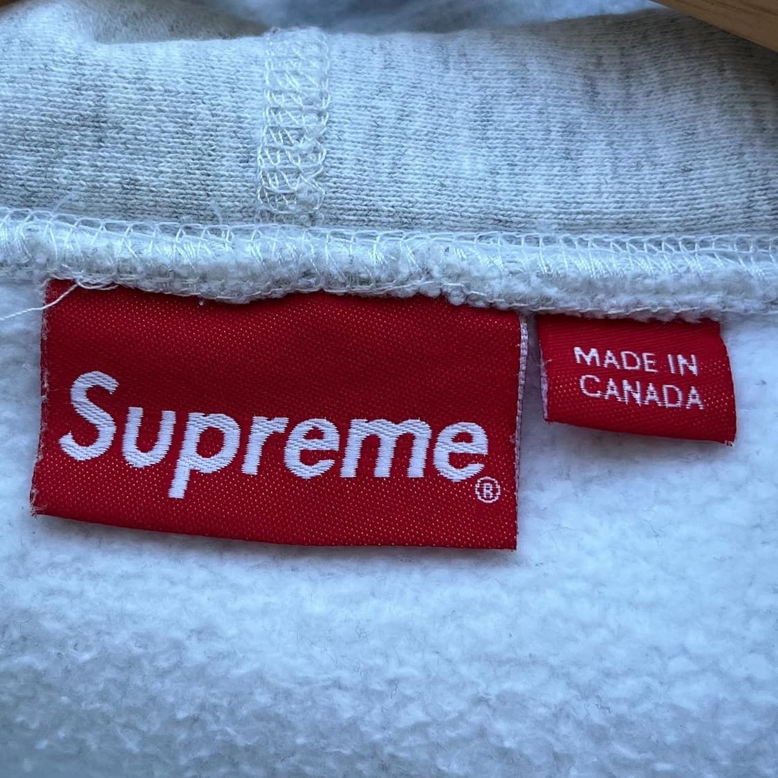 슈프림 센터 로고 스펠아웃 라이트그레이 헤비스웻 후듵 상품이미지7