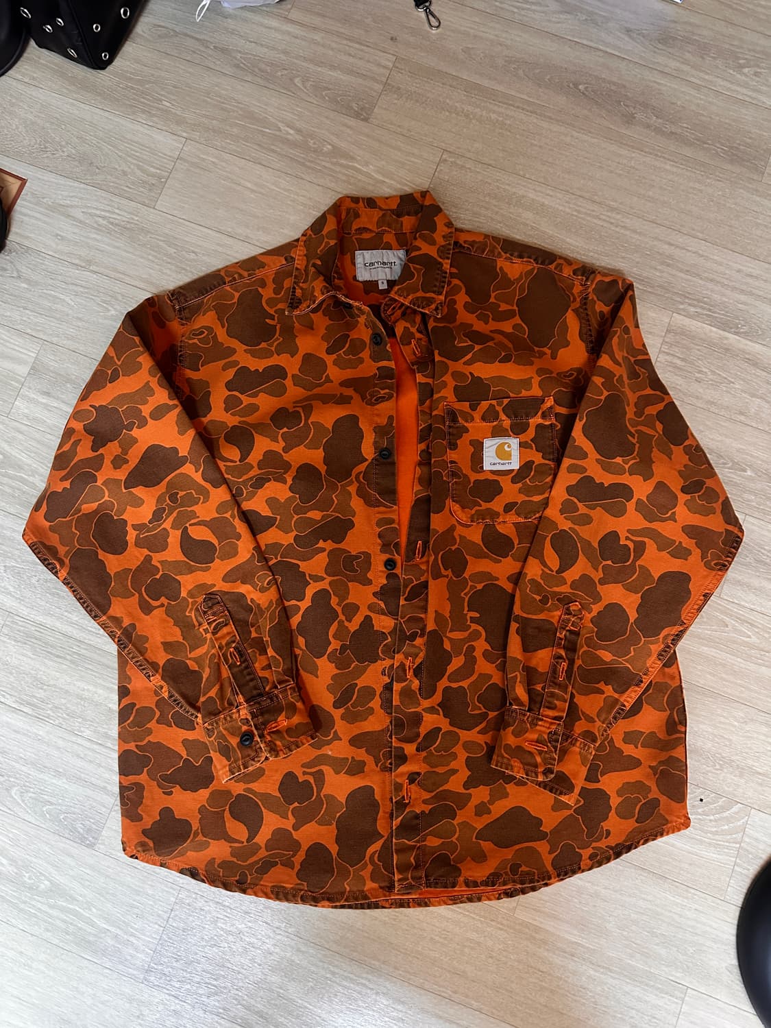 칼하트 카모 셔츠자켓 상품이미지1